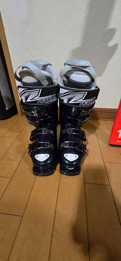ジュニア　スキーブーツ22㎝～22.5㎝ レグザム REXXAM