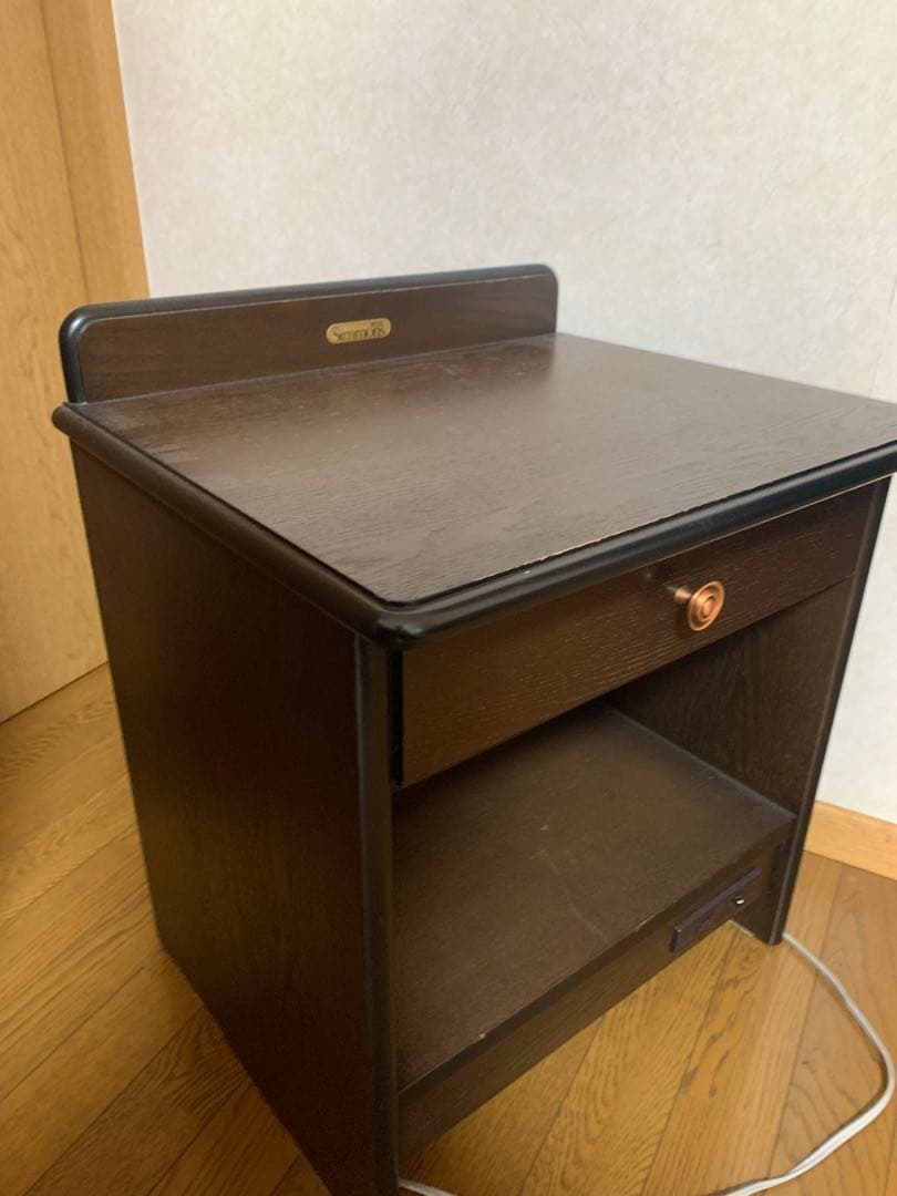 【美品】シモンズ　ベッドサイドテーブル