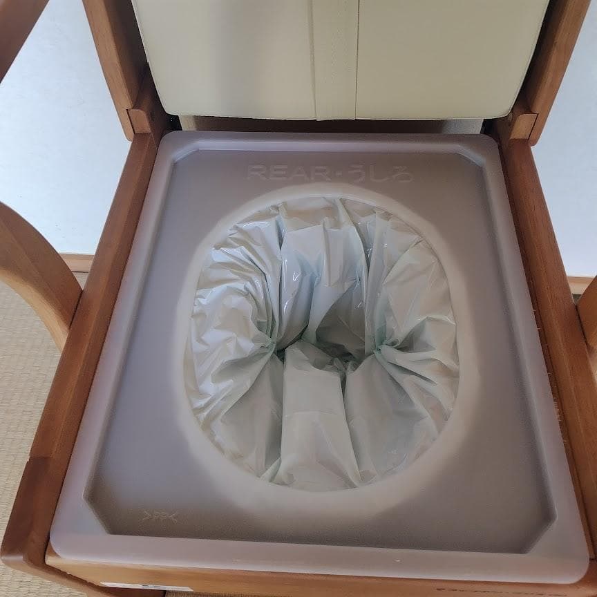 ラップポン　ブリオ(S)　自動ラップ式トイレ　必要消耗品新品１セット付