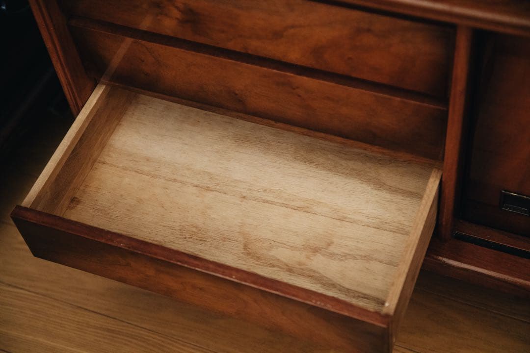 水屋箪笥/レトロな木製キャビネット