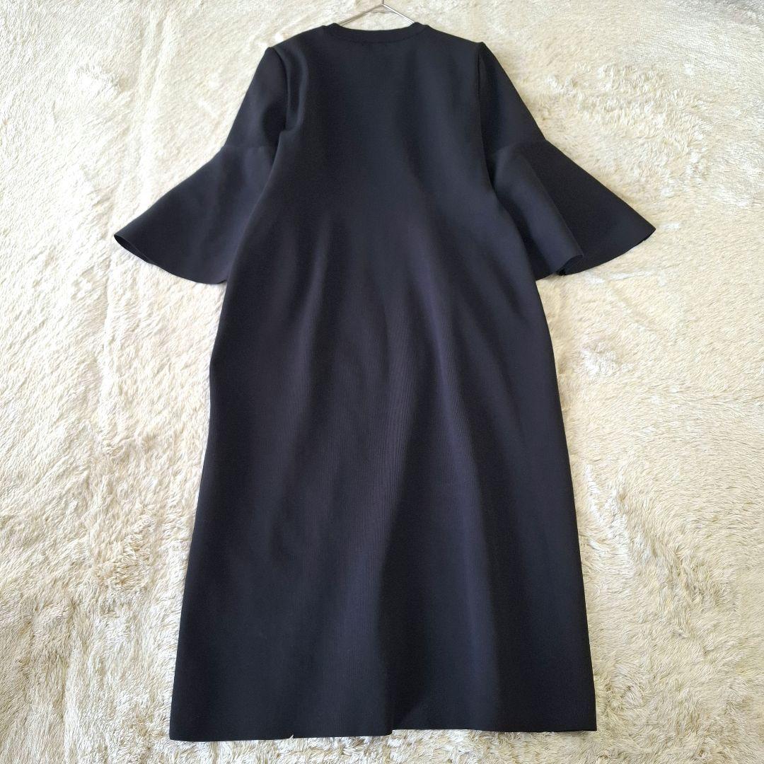 ADOREアドーア フォルムドニットワンピース フレア袖 ブラック ロング 38