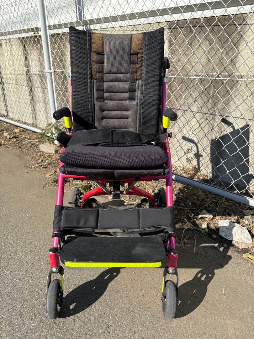 折りたたみ式　子ども用車椅子(オーエックスエンジニアリング　コトン　Mサイズ)