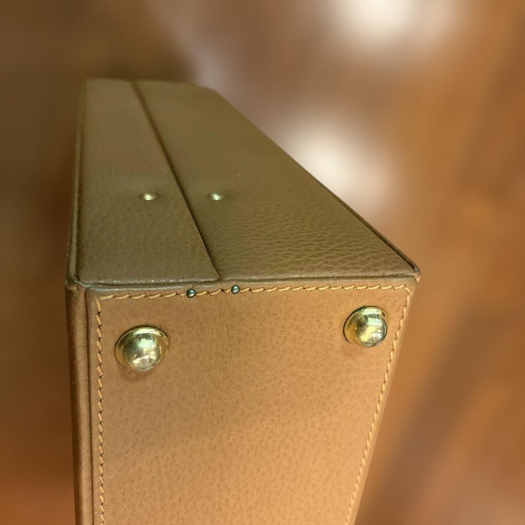 フェラガモ　本革アタッシュケース