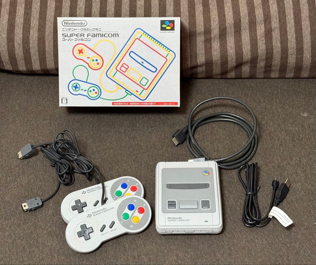 【中古・美品】Nintendo スーパーファミコン ミニ 本体