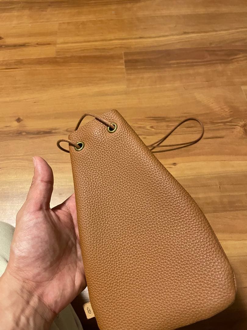 リキナナ スタンダードカリフォルニアButton Worksレザーポーチ