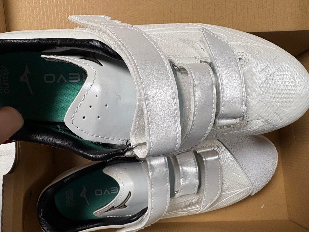 Mizuno ホワイト スパイクシューズ