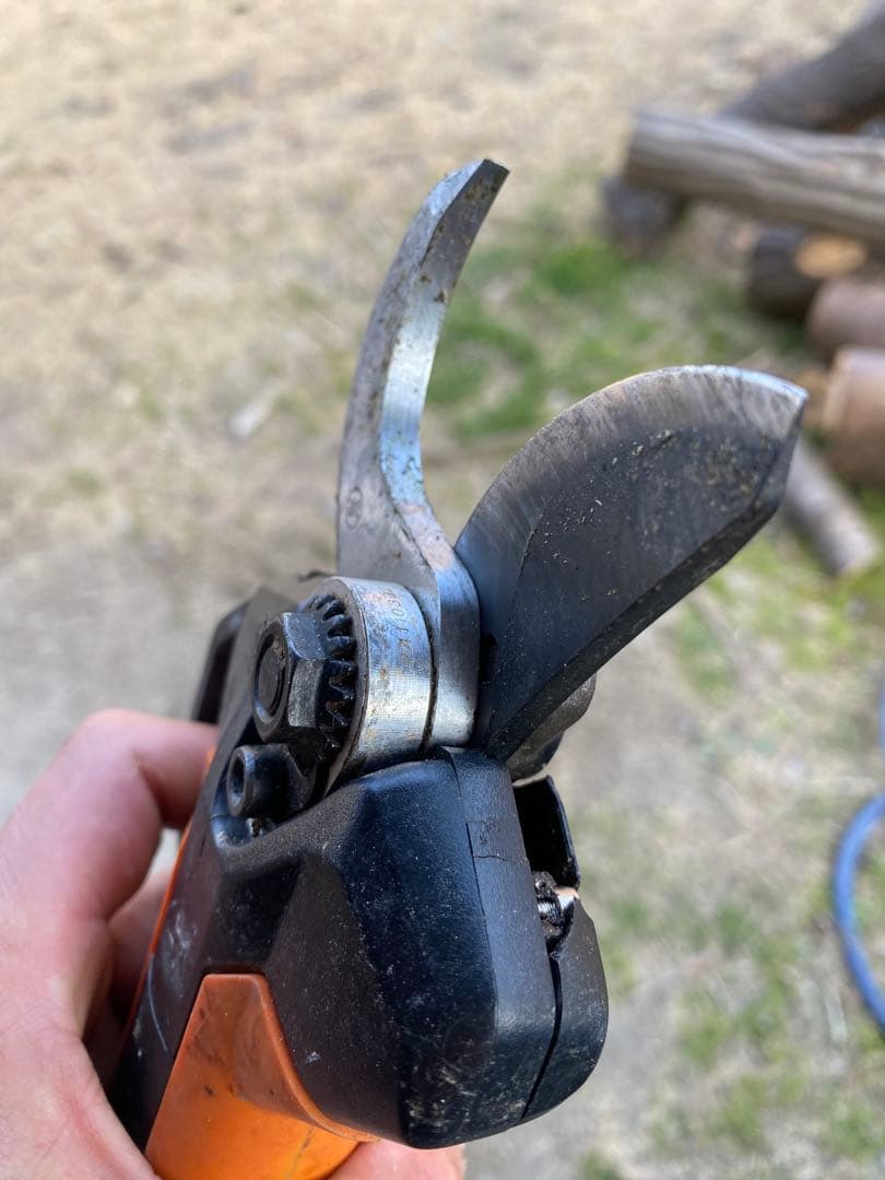 Kebtek 電動剪定はさみ KT993 割れあり