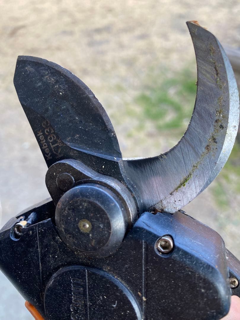 Kebtek 電動剪定はさみ KT993 割れあり