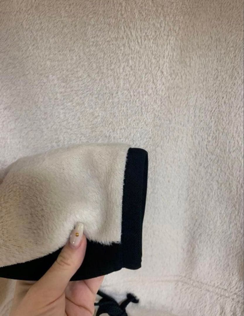 Moncler正規品フリースフーディ