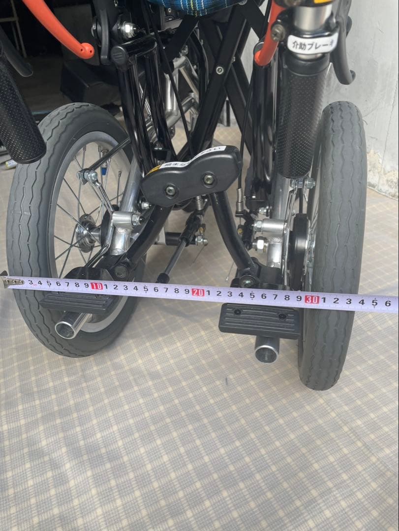 介助用ティルト車椅子