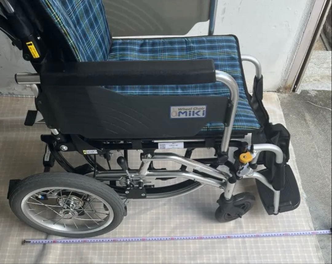 介助用ティルト車椅子