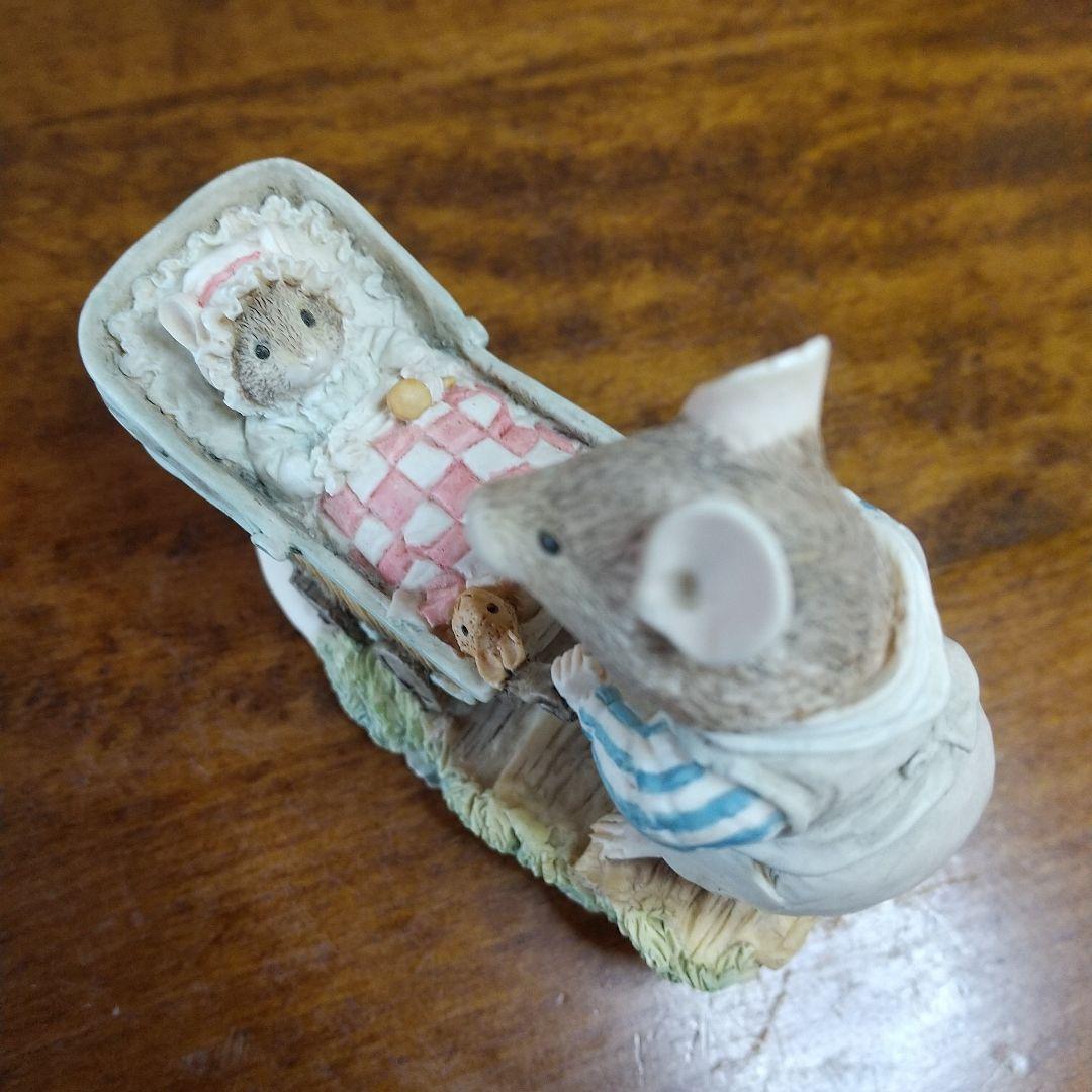 ボーダーファインアーツ ブランブリーヘッジ Dusty pushing Pram