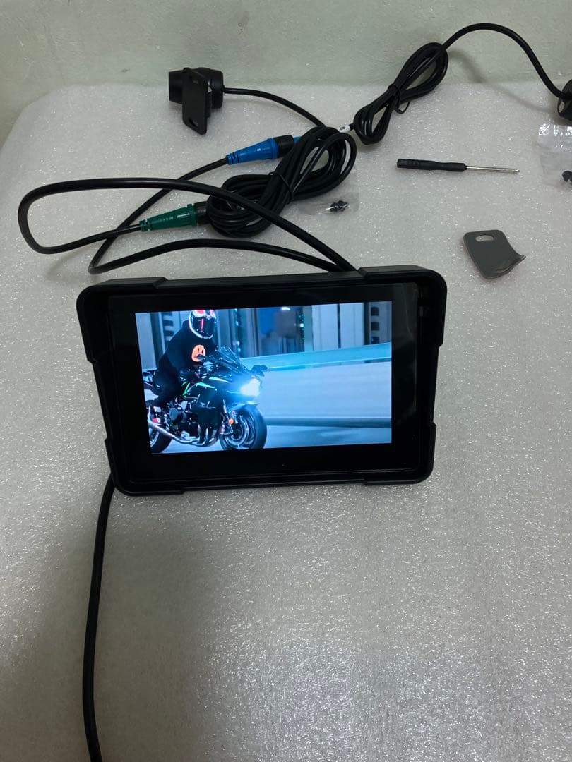 バイク用 防水 ポータブル ディスプレイオーディオ 前後カメラ録画付き ドラレコ