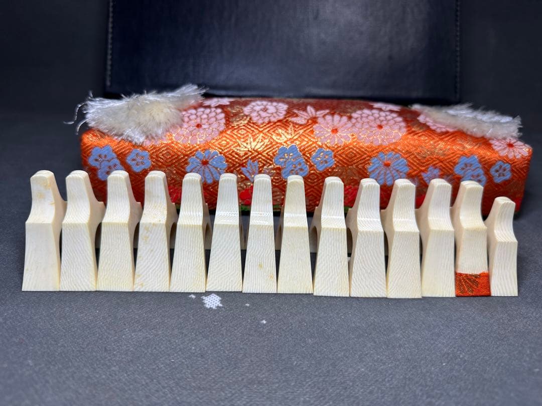 三線　琴柱 筝柱　天然素材 14個セット 和楽器　御琴　和琴 御箏琴柱 琴用