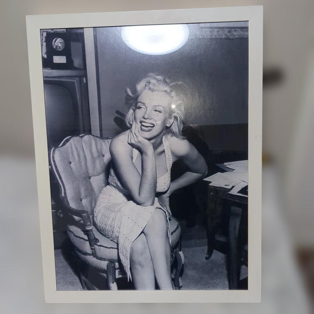 allposters社製　マリリンモンロー　A1サイズ　額縁付ポスター
