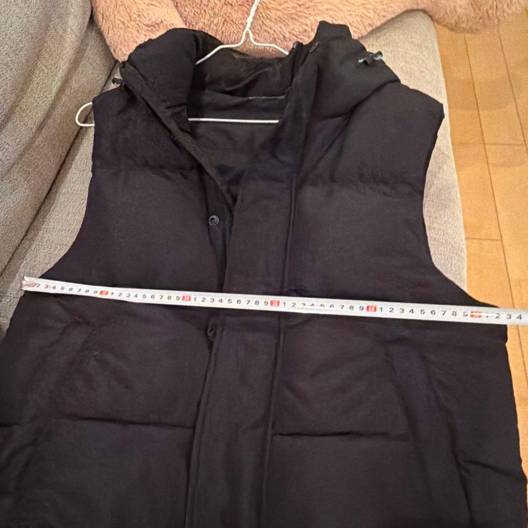 ZARA ブラック ダウンベスト フード付き