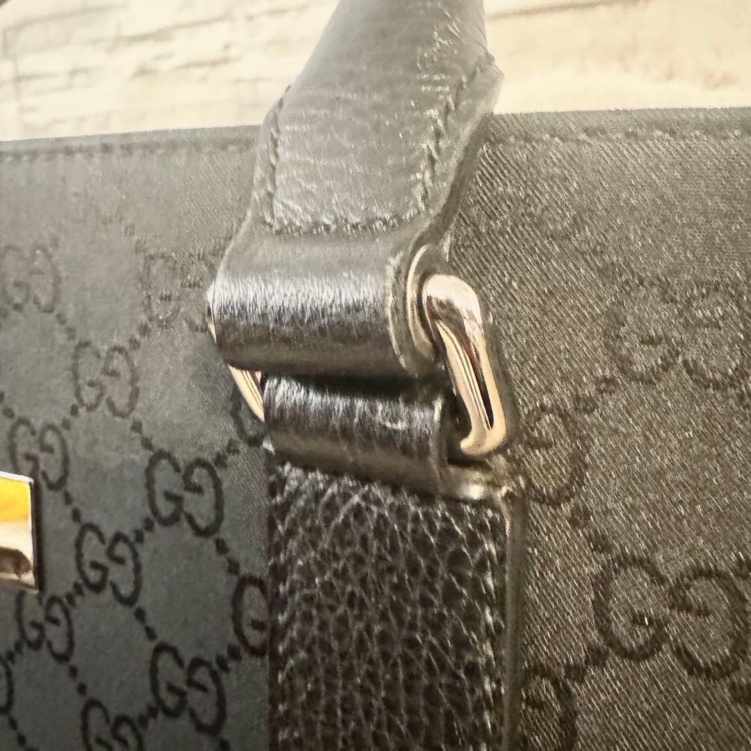 美品　グッチ　ビジネスバッグ　トートバッグ　GG柄　大容量　ブラック　黒