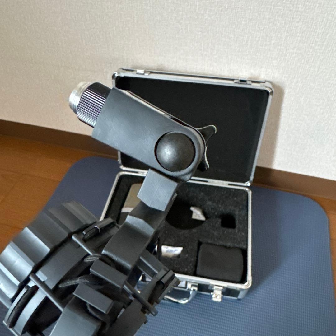 AKG C214 コンデンサーマイク