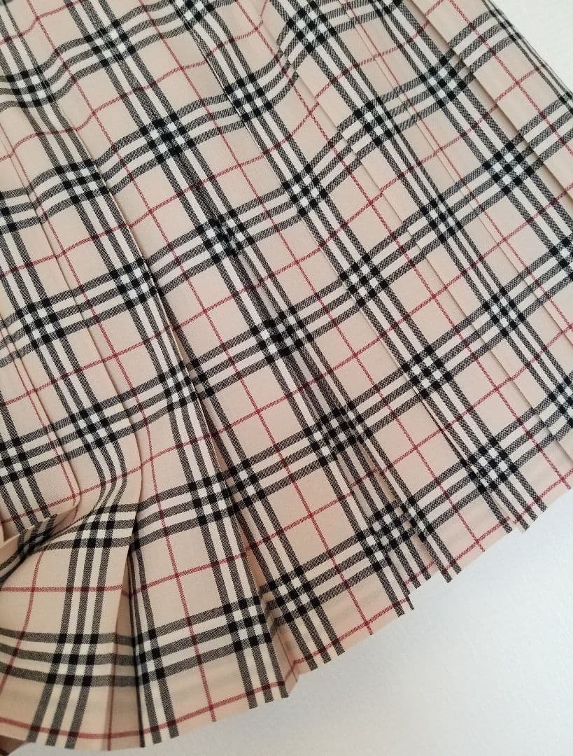 バーバリーフォーマルセット未使用近 美品バーバリーロンドン ベージュ160150