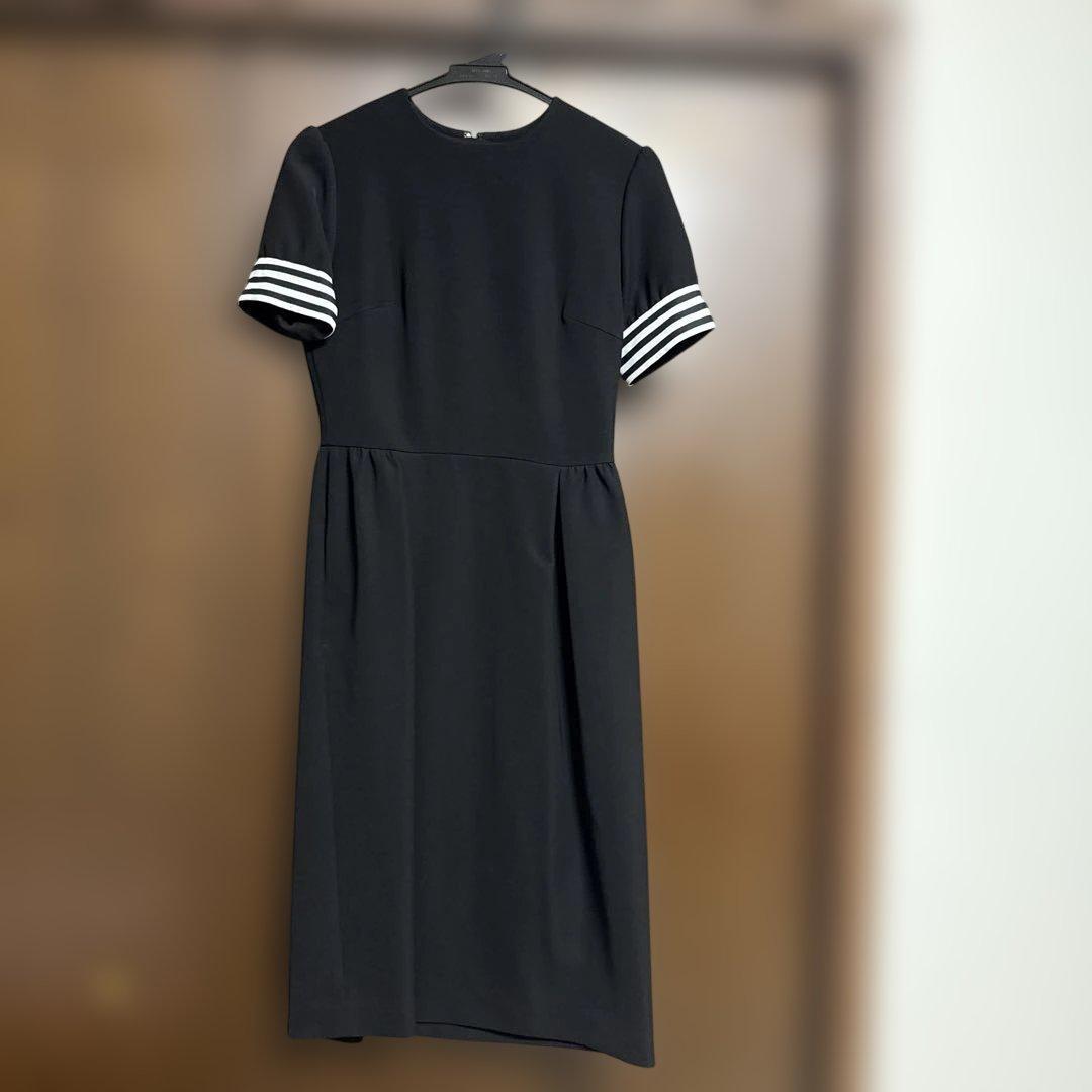 新品未使用　ボーダーズアットバルコニーブラック 半袖 ひざ丈ワンピース