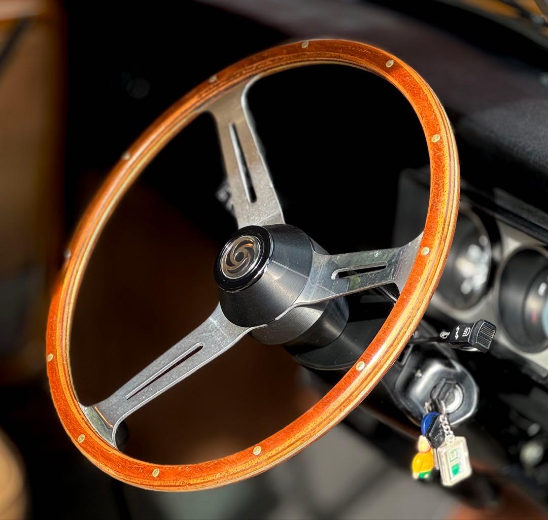 イギリス製当時物ステアリング中古品 momoボス48スプラインローバーミニbmc