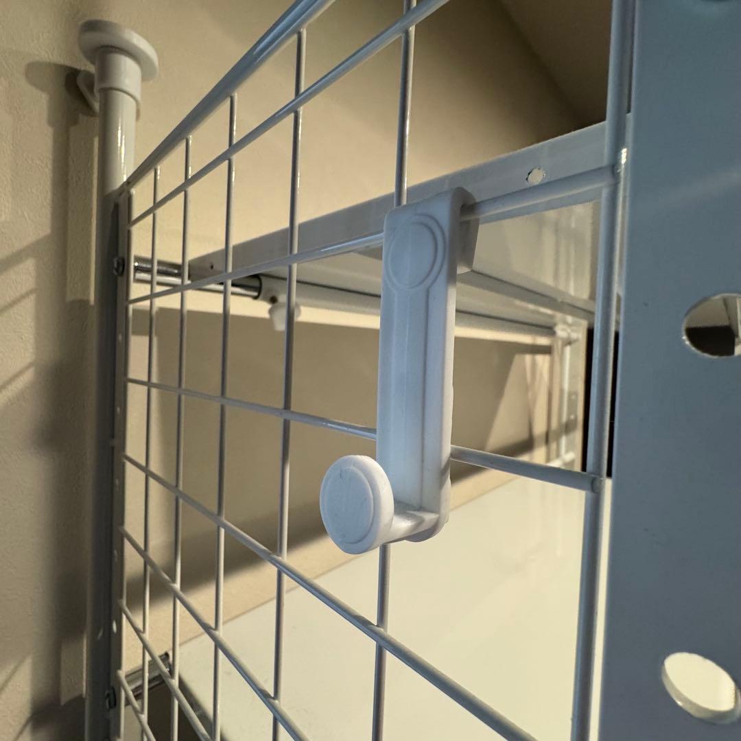 ピアノ上収納 頑丈スチールラック白 103～160㌢ 突っ張り 可動式伸縮ラック