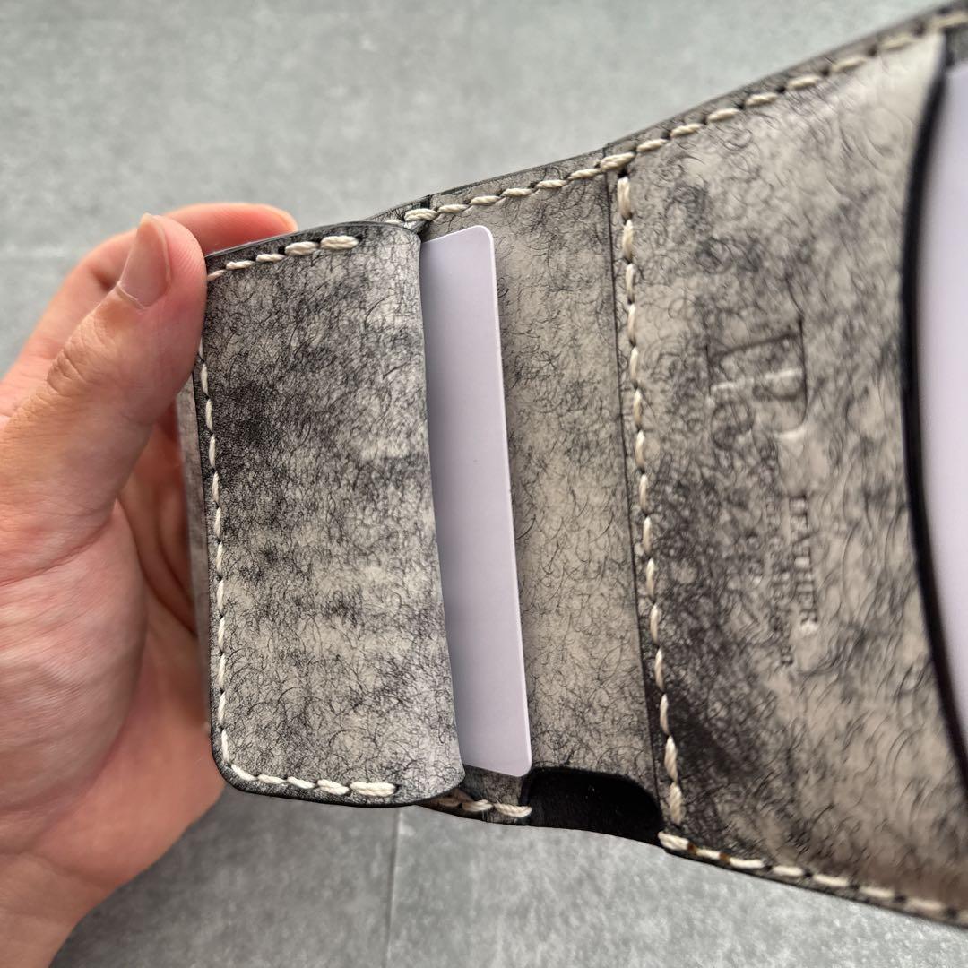 【3つ折りトラッカーウォレット】本革ハーフウォレット　マルゴーフォグ ネロ　黒