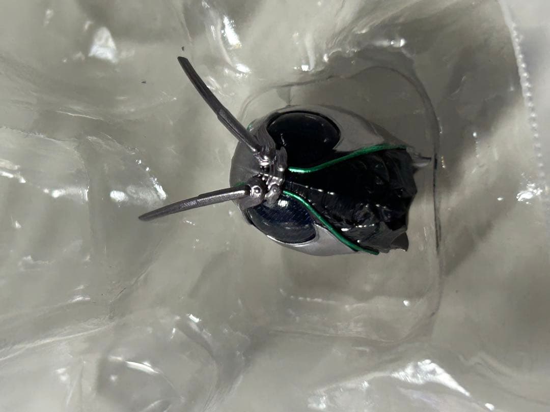 shフィギュアーツ 仮面ライダーシャドウムーン　緑眼ヘッド、ソード特典付き