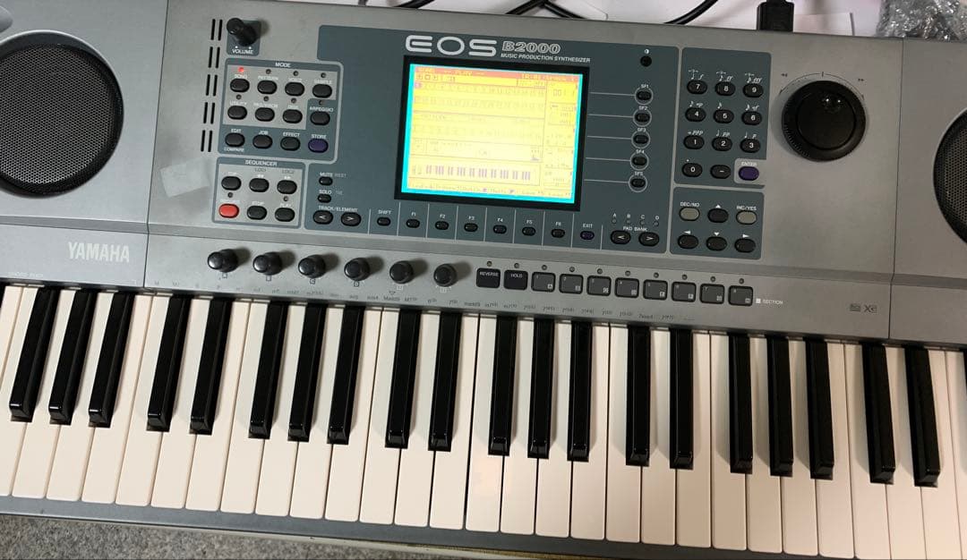 YAMAHA EOS B2000 61鍵 シンセサイザー ハードケース付き
