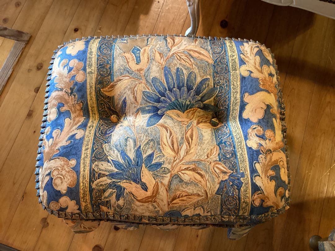 飛騨家具　キツツキマーク　穂高シリーズ オットマン　スツール