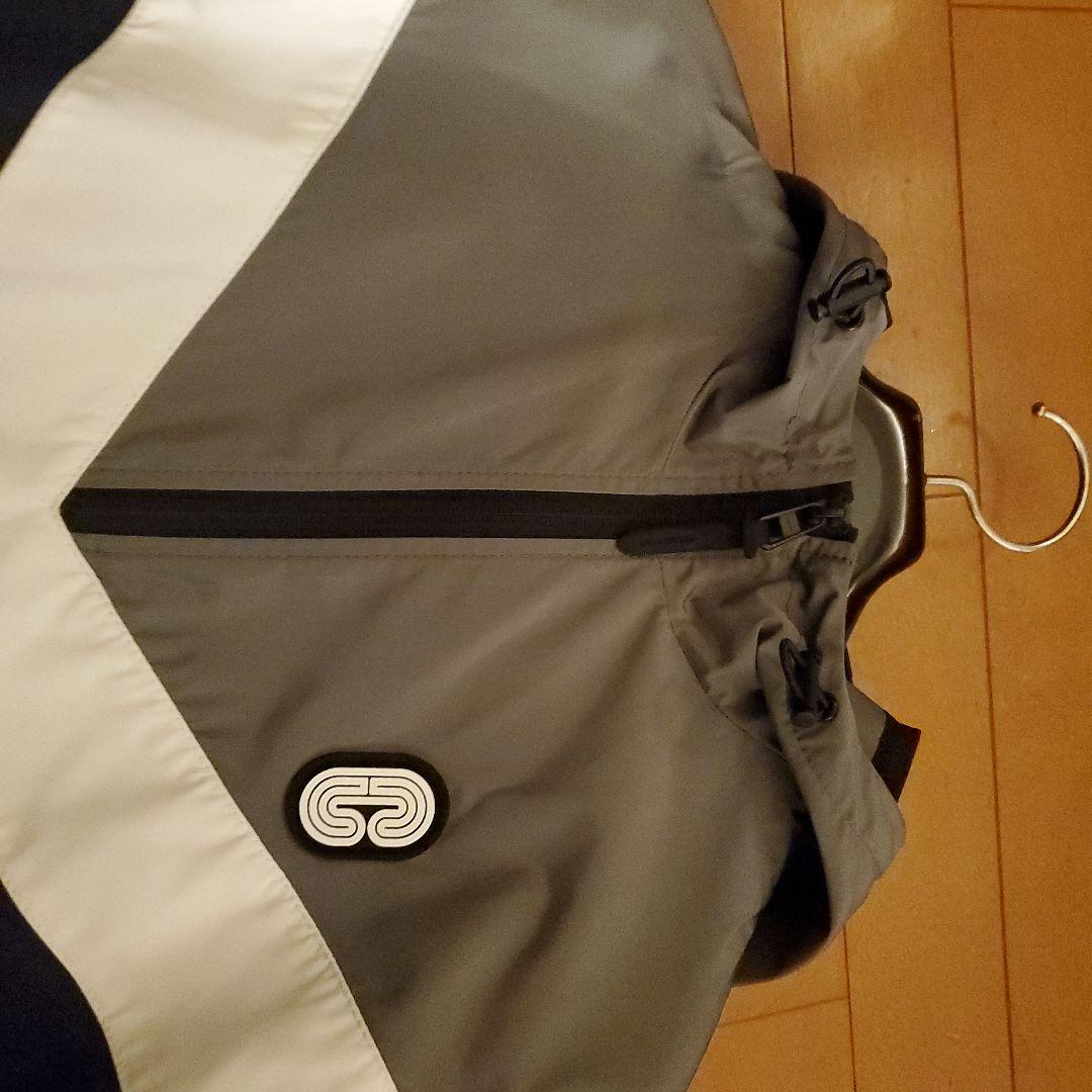 ナイロンジャケット グレー/ブラック/ホワイト