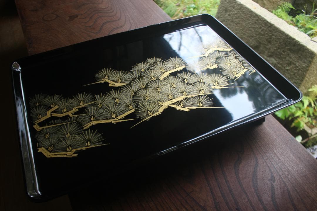 デッドストック！上質黒漆に極上松沈金の映える輪島塗の屠蘇器重箱揃い（検お重