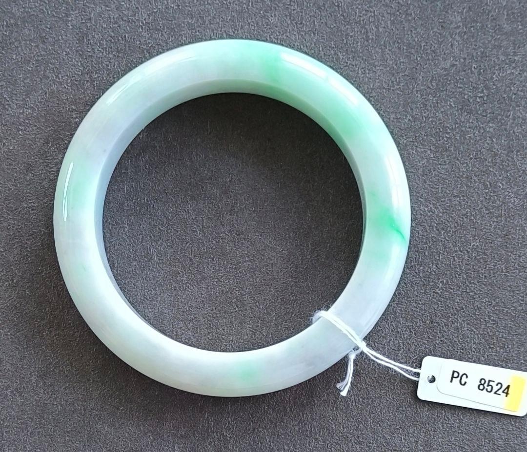 あーきゃん【鑑別書付:种老:完美】本翡翠のバングル（内径59.5ミリ）