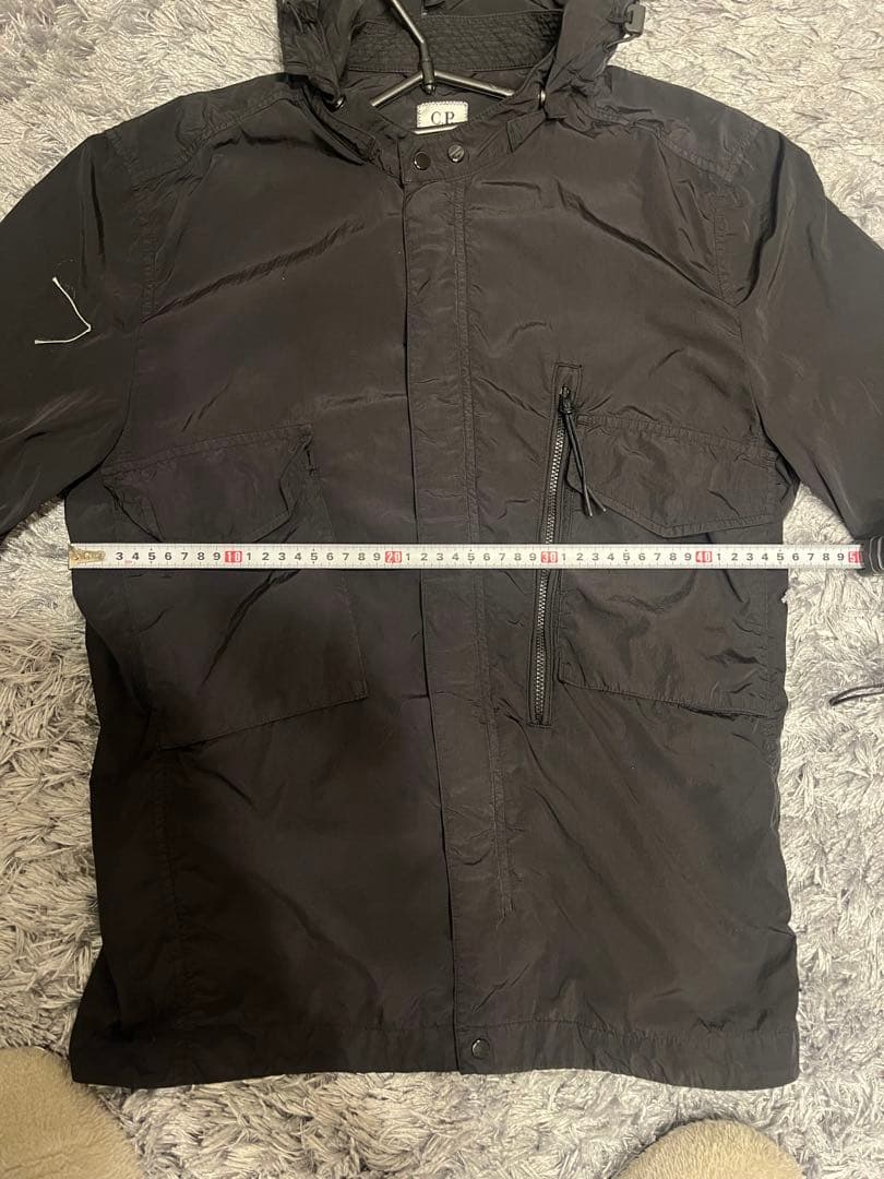 ナイロンジャケット 黒　ゴーグルフード付き