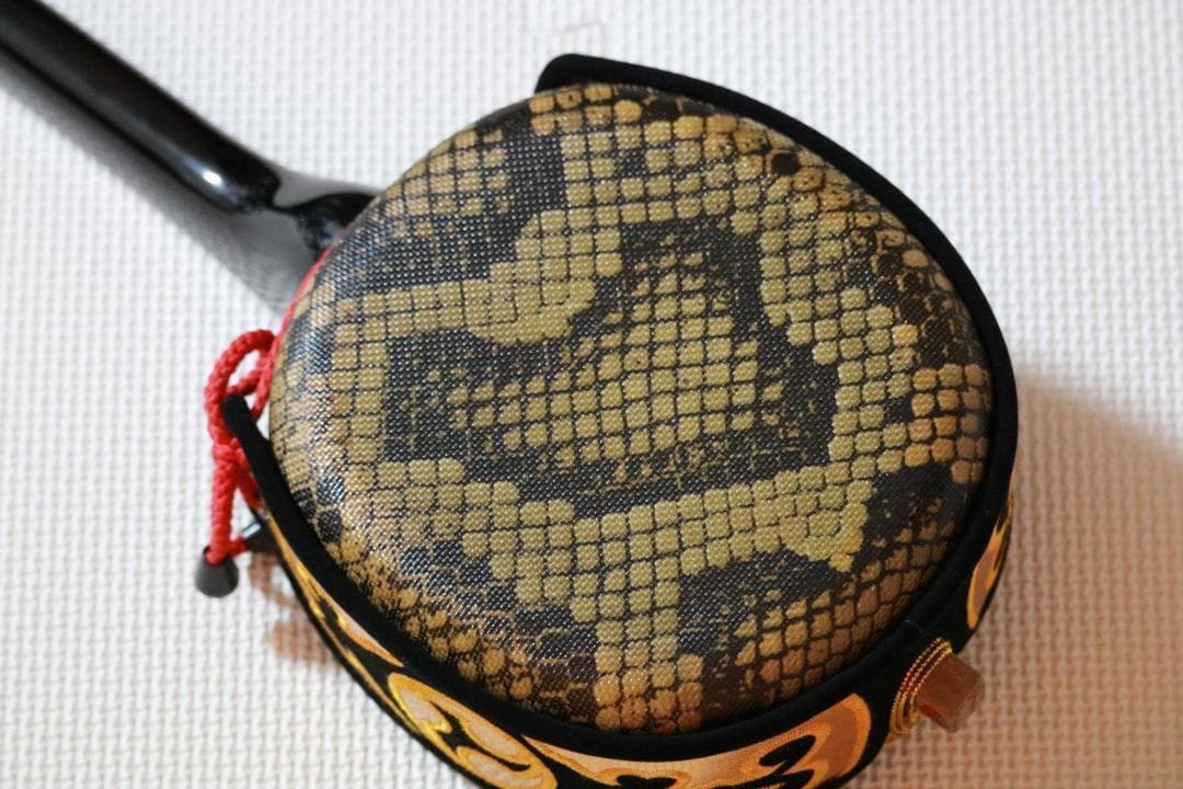 三線 沖縄三線初心者にもやさしいお得なセット付属品付 お得なセット 新品未使用品