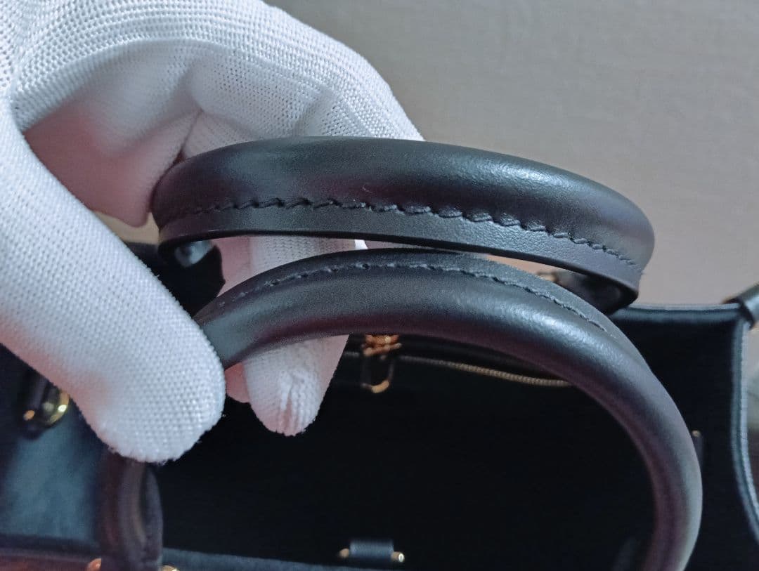 LOUIS VUITTON　モノグラムアンプラント　オンザゴーM45653（PM