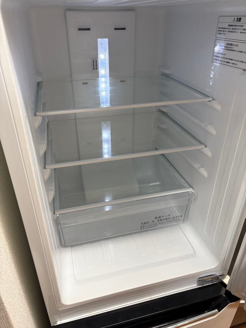 ハイセンス 冷蔵庫 パールホワイト HR-D15C 2ドア 右開き 自動霜取り