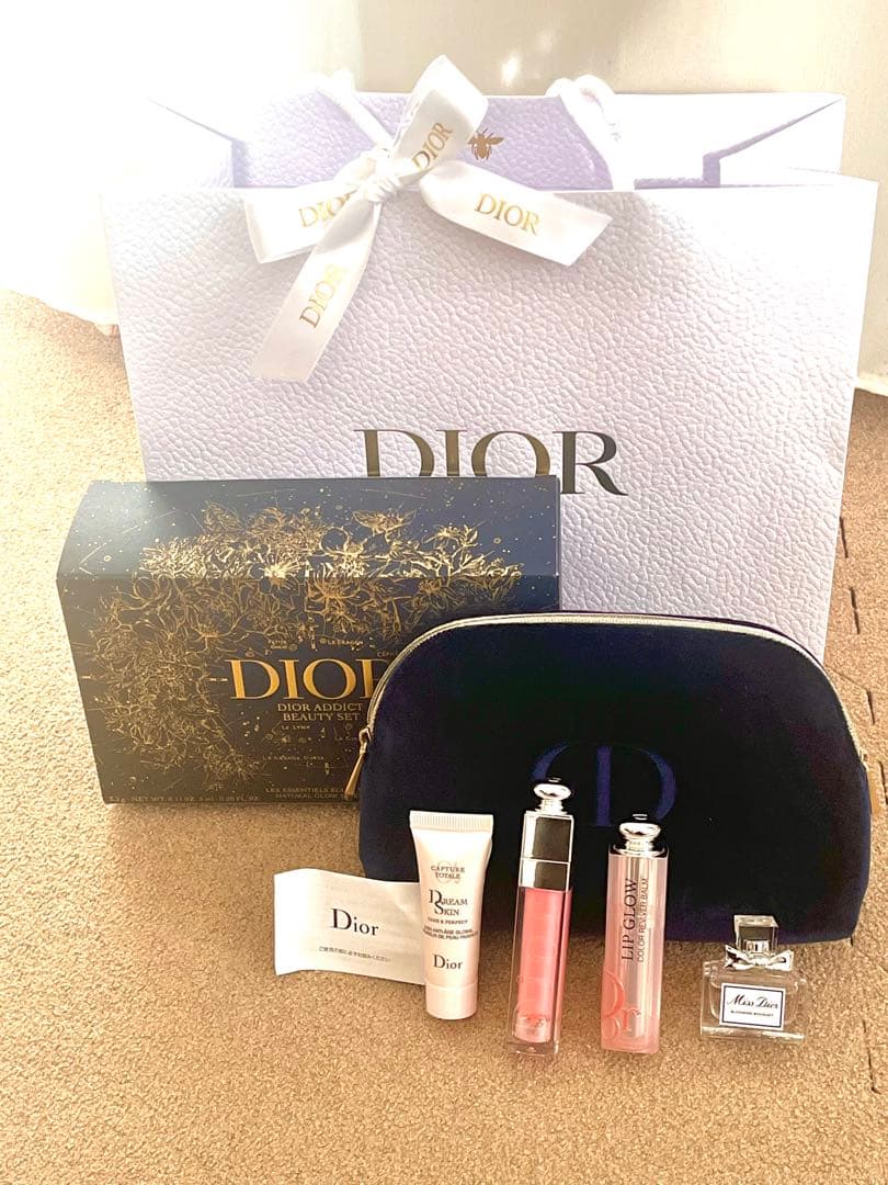 Dior 未使用　ギフトセット　プレゼント　ホワイトデー　コスメセット　ポーチ付