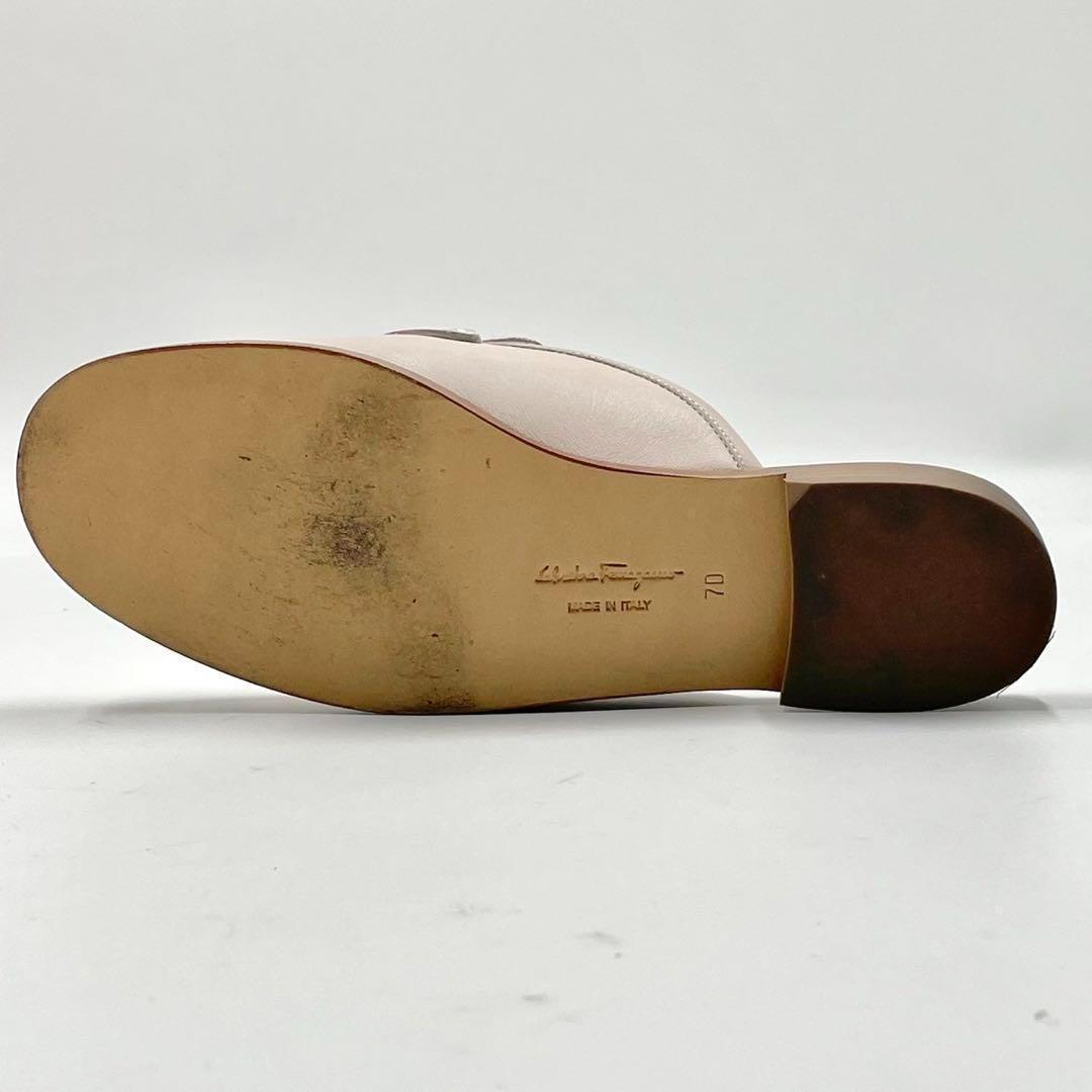 フェラガモ ガンチーニ ミュール パンプス スリッポン ベージュ アイボリー