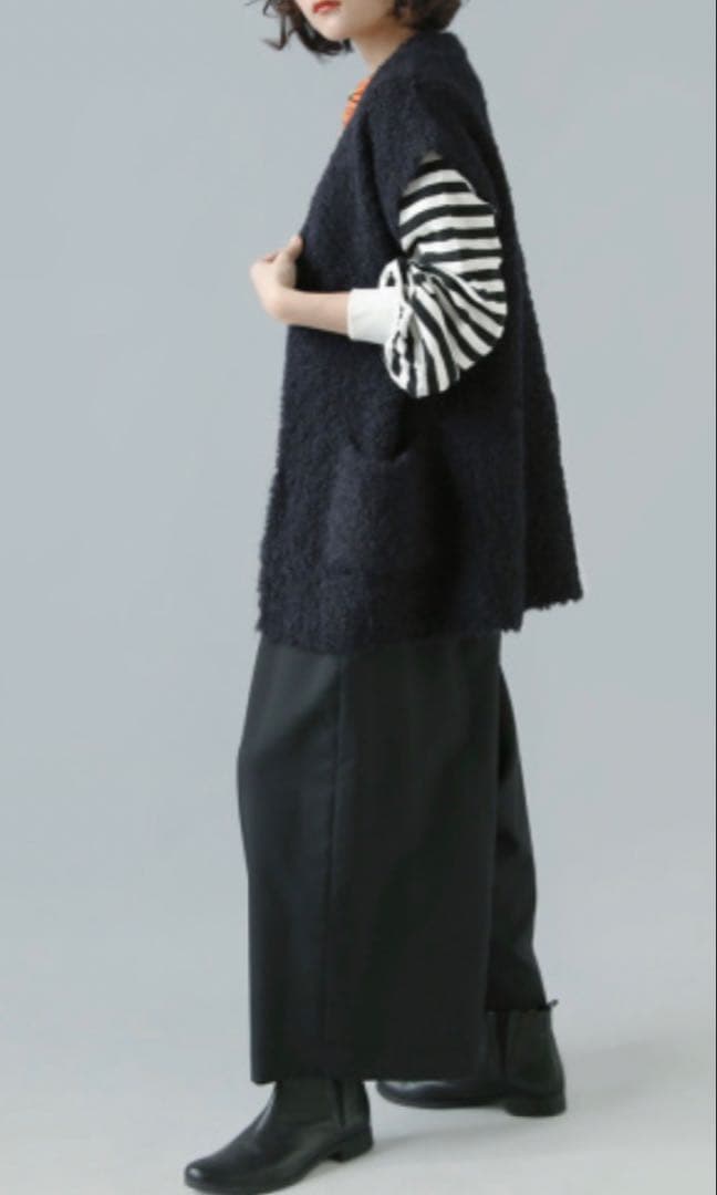 ◼︎新品maison de soil Vネック ピン付き ベスト