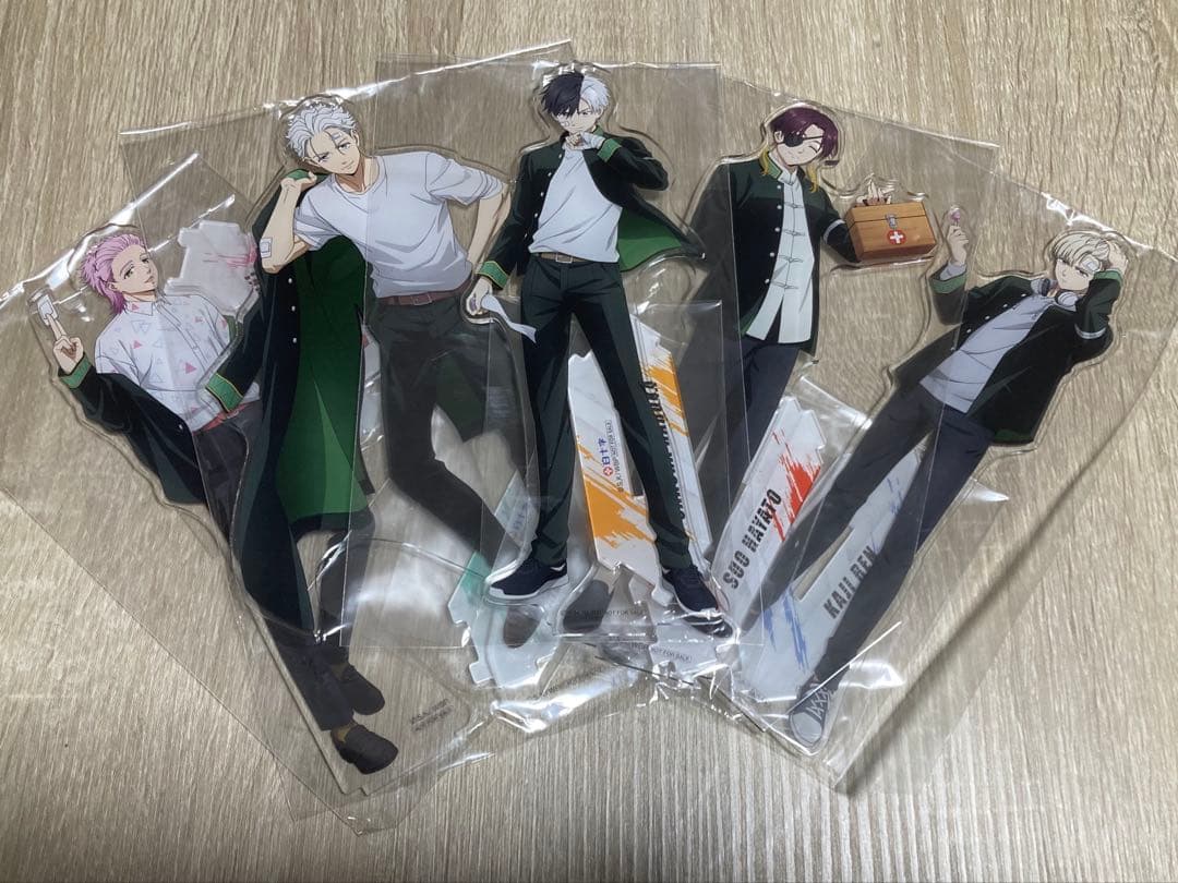 白十字　ウィンドブレーカー　コラボキャンペーン　アクリルスタンドセット