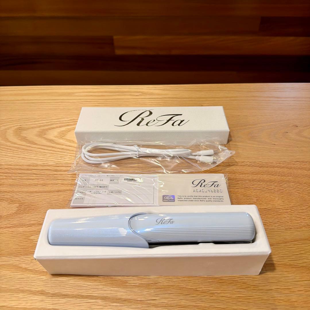 【新品未使用】リファ フィンガーアイロン ST ホワイト（付属品完備・正規品）
