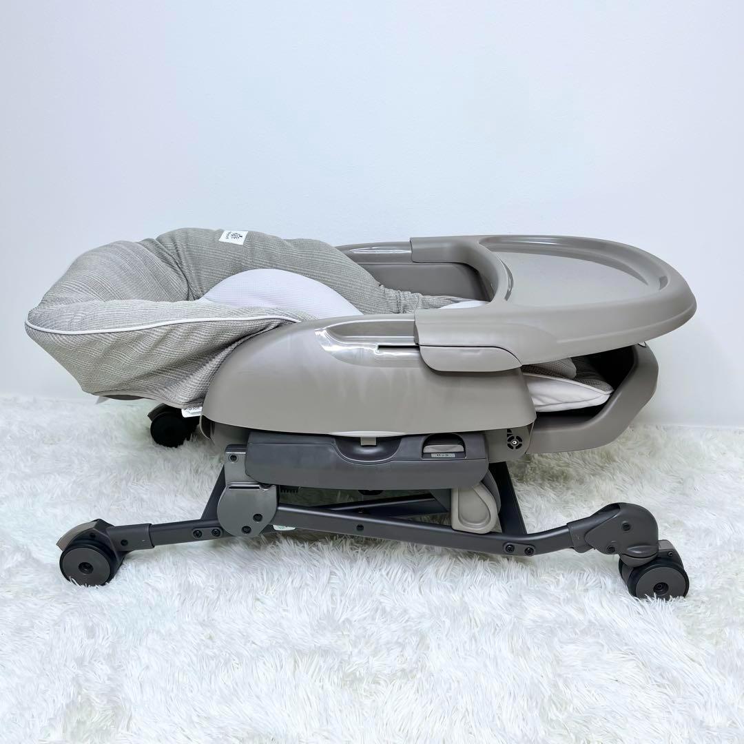 未使用級 Combi ネムリラ ハイローチェア 洗えるランチトレイ付き