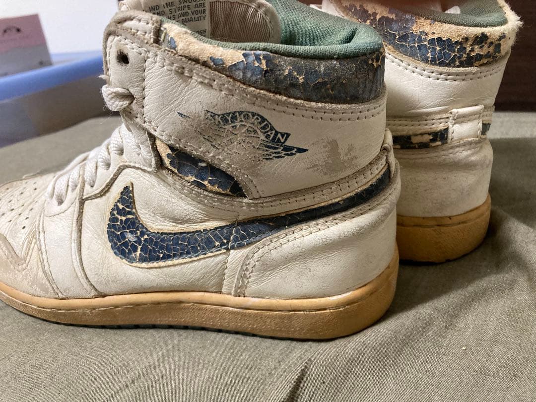 激レア！スカイジョーダン1 メタリックブルー