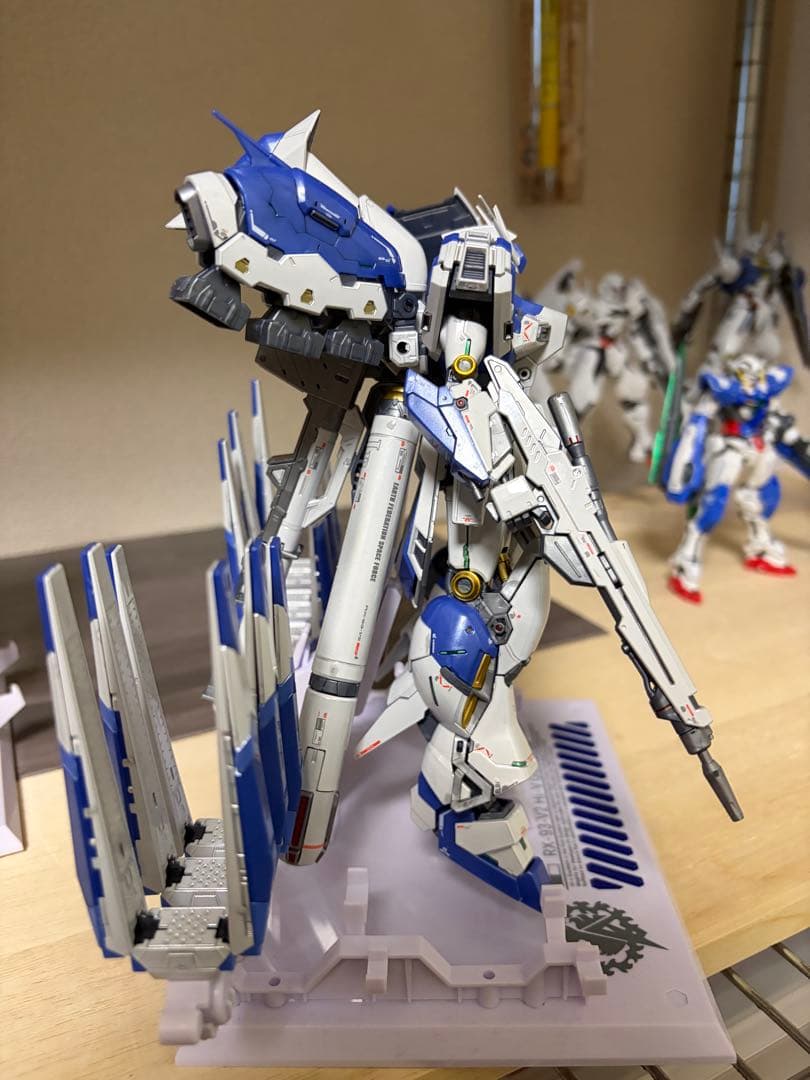 RG Hi-νガンダム チタニウムフィニッシュ　ハイニュー