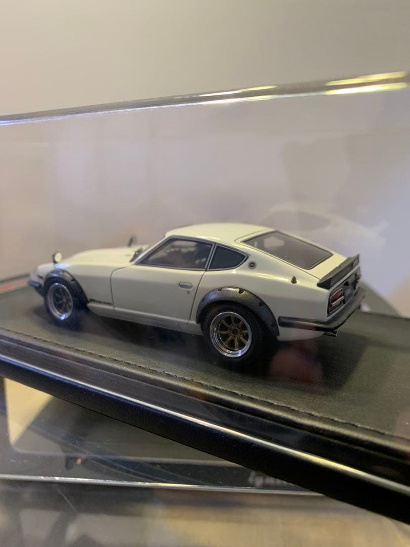 イグニッションモデル　1/43 フェアレディ　Z-G HS30 ホワイト