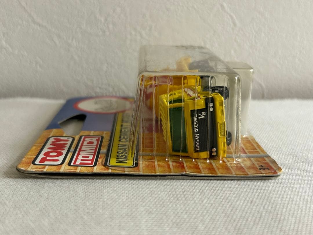 トミカ ブリスターパック ヨーロッパ輸出 NISSAN CEMENT MIXER