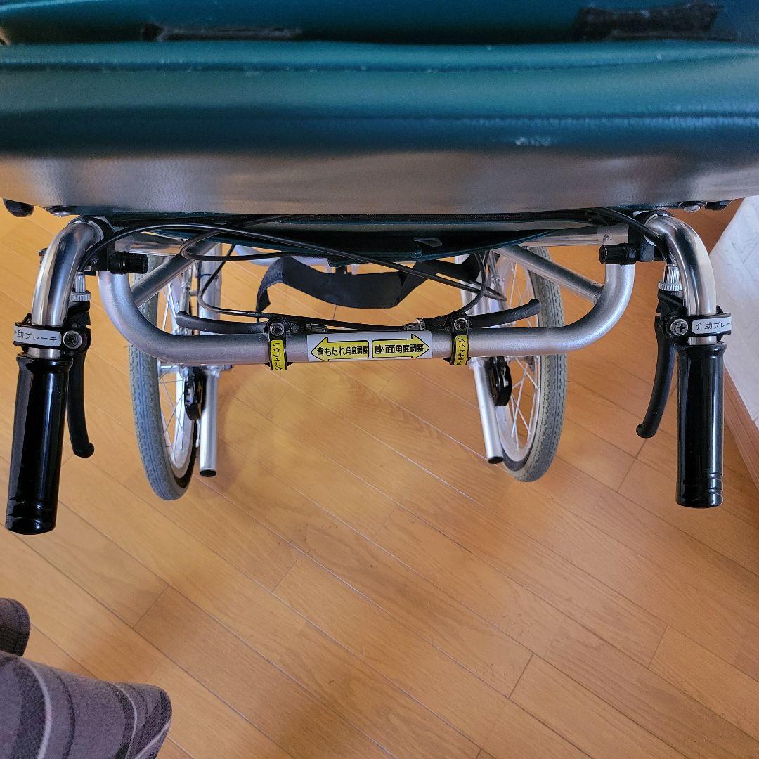 カワムラ　介助用車椅子 グリーン