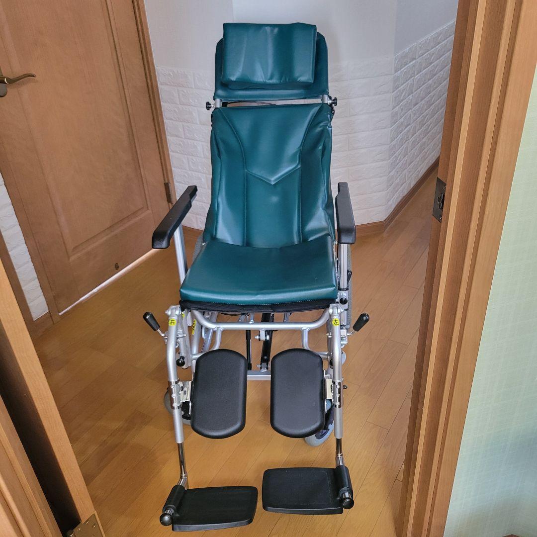 カワムラ　介助用車椅子 グリーン