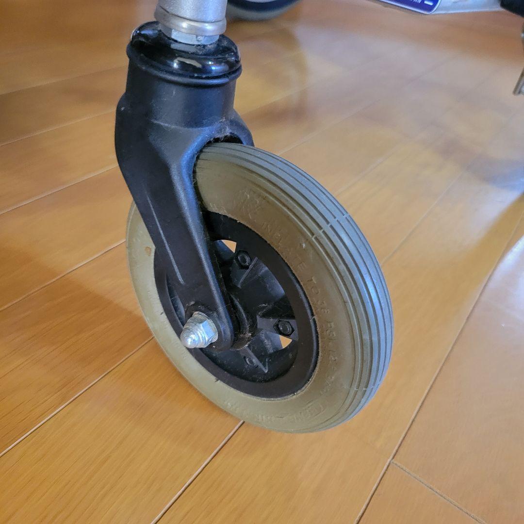 カワムラ　介助用車椅子 グリーン